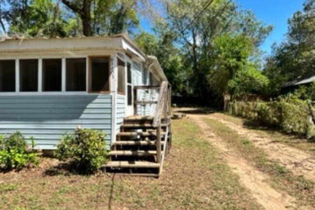 Building Photo - 3405 Mizell St