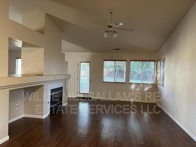 Building Photo - 4200 Overland Pl