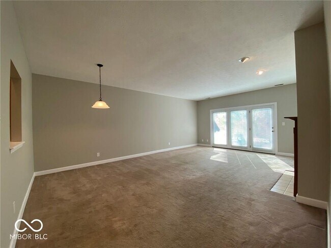 Foto del edificio - 5310 Cotton Bay Dr W