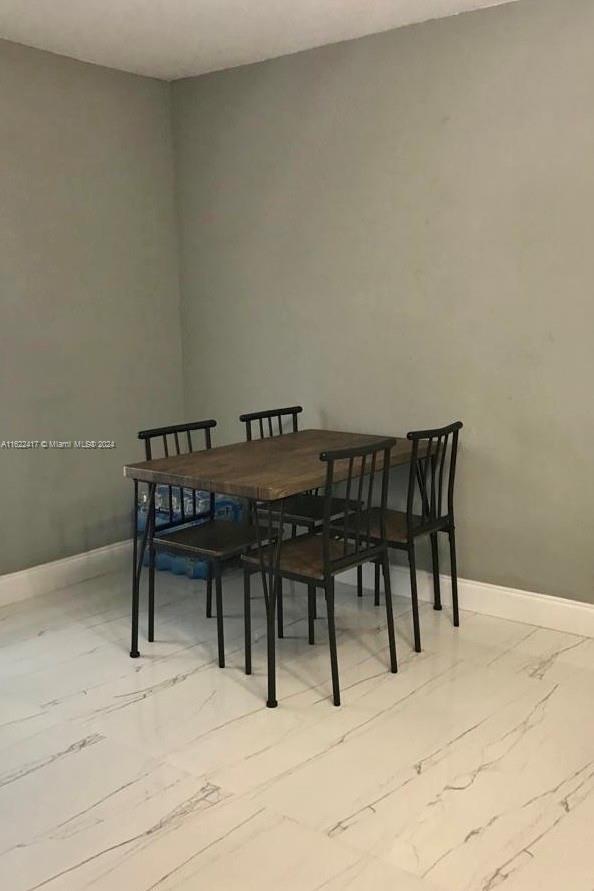 Foto del edificio - 1460 SW 3rd Terrace