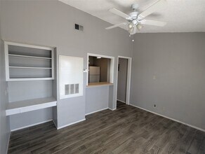Building Photo - 3000 Guadalupe St