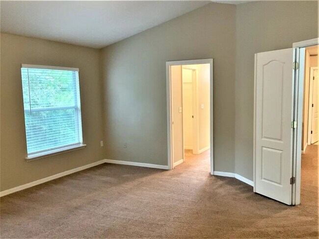 Building Photo - 7610 Vandalay Dr