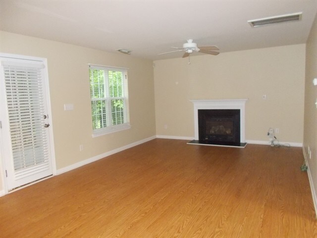 Foto del edificio - 2826 Black Walnut Lane