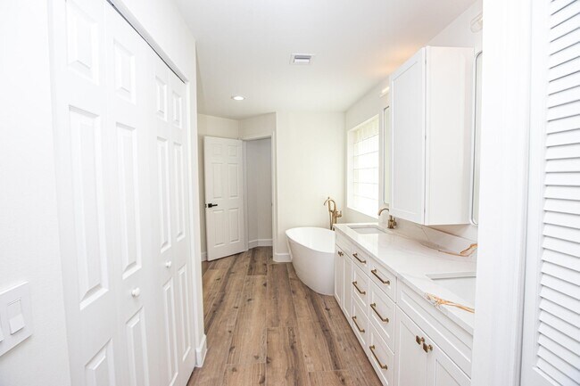 Foto del edificio - 10881 La Salinas Cir