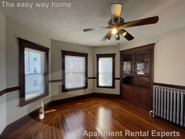 Building Photo - 4 Bedroom for $3800