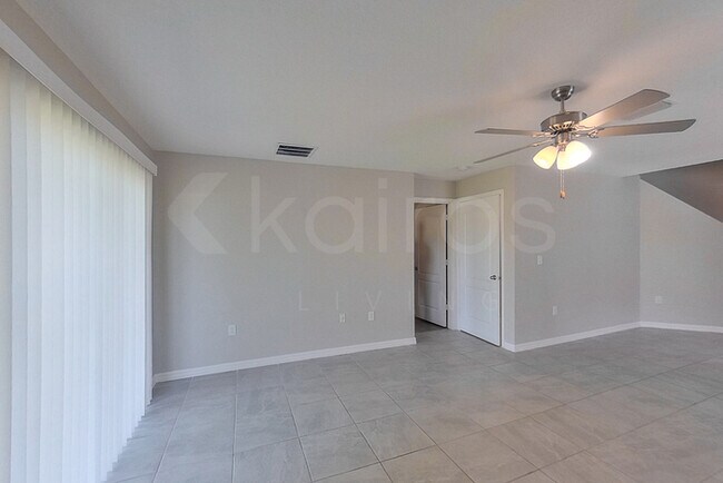 Foto del edificio - 8473 Indian Laurel Ln