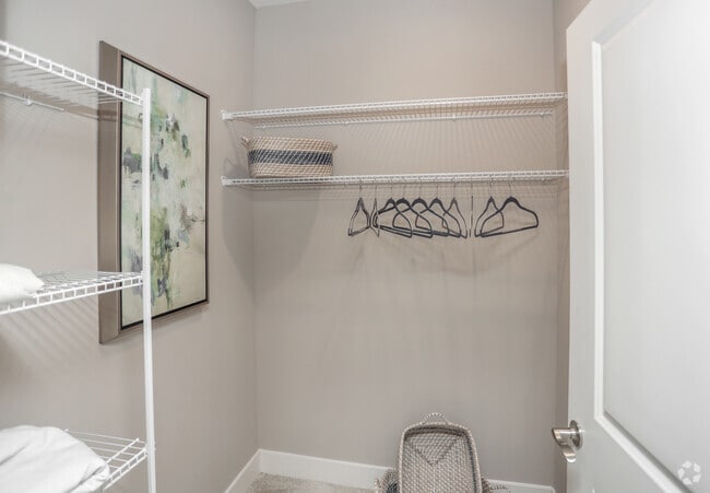 1BR, 1BA - 817 SF - Charlestown on the Monon