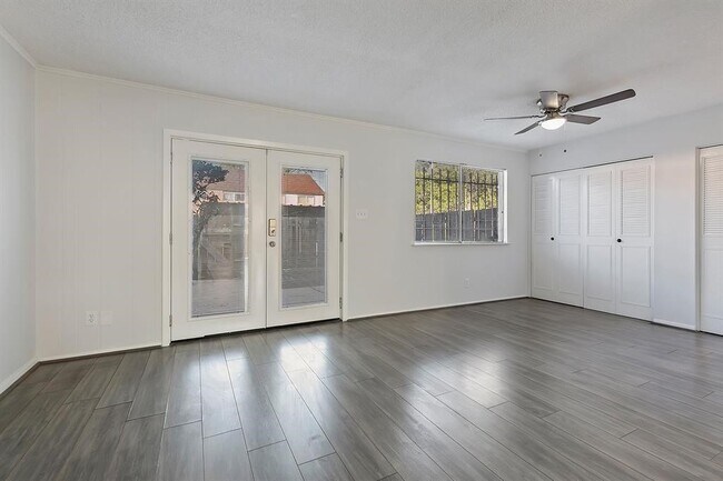 Foto del edificio - 2324 Shadowdale Dr