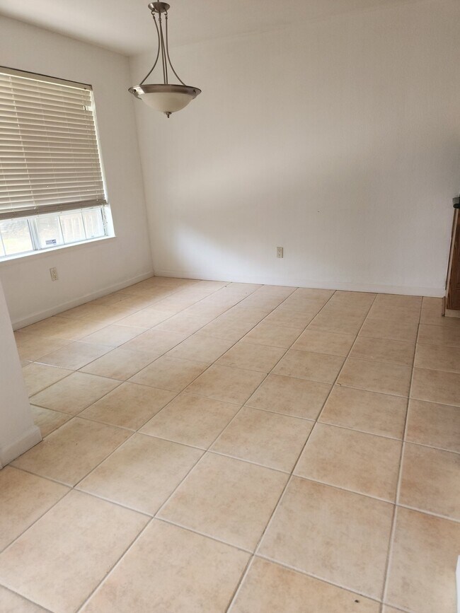 Foto del edificio - 2156 Cheyenne Way