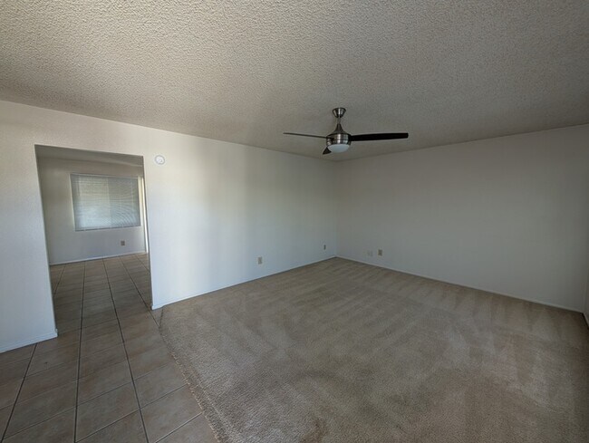 Foto del edificio - North Phoenix With Garage