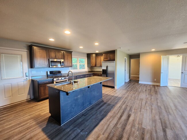 Foto del edificio - Well Maintained Swannanoa Rental! 2 BEDROOM/2 BATHROOM + BONUS ROOM