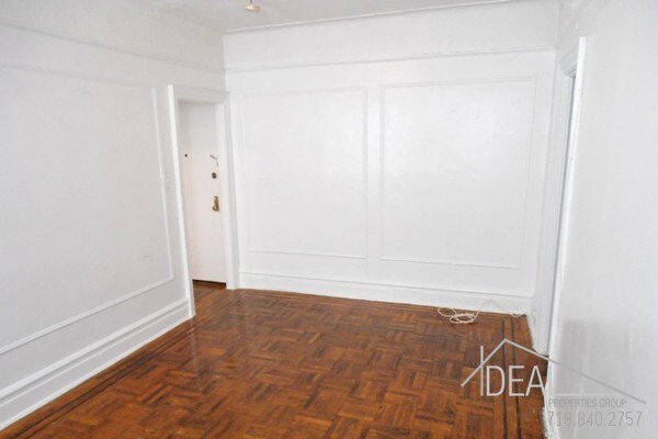 Building Photo - NO FEE Sweet 1 Bedroom in Sunset Park!