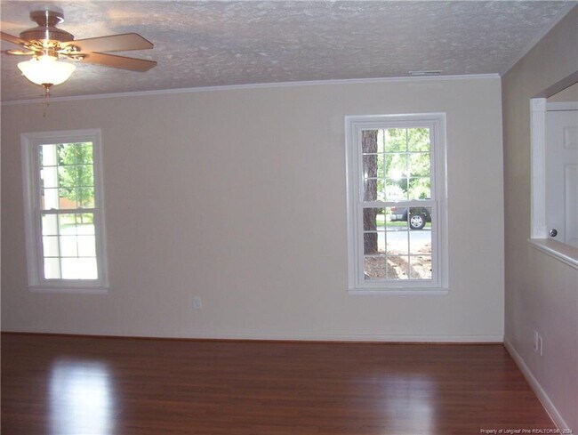 Building Photo - 1124 Patrick Dr