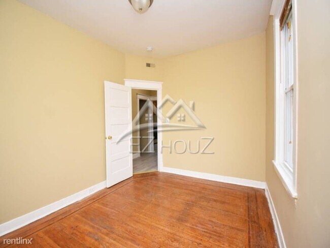 Building Photo - 4408 Towanda Ave