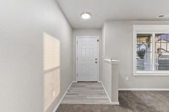 Foto del edificio - 1326 Placerville St