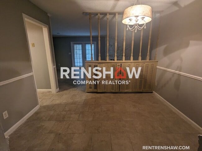 Building Photo - Whitehaven Townhouse - 3 Bed / 1.5 Bath - ...