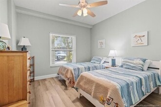 Building Photo - 6082 SE Landing Way