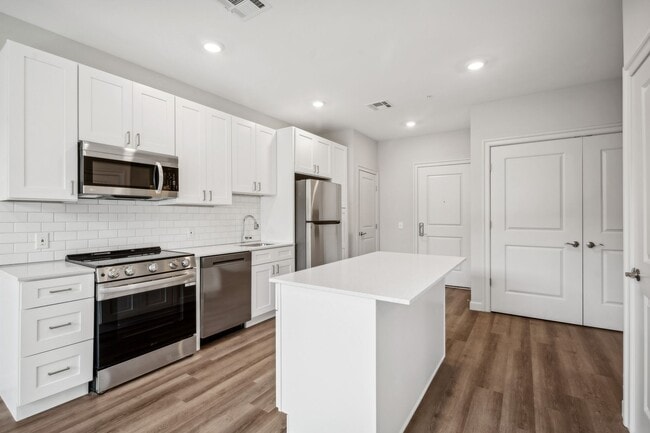 Building Photo - Dream Boyd Theatre