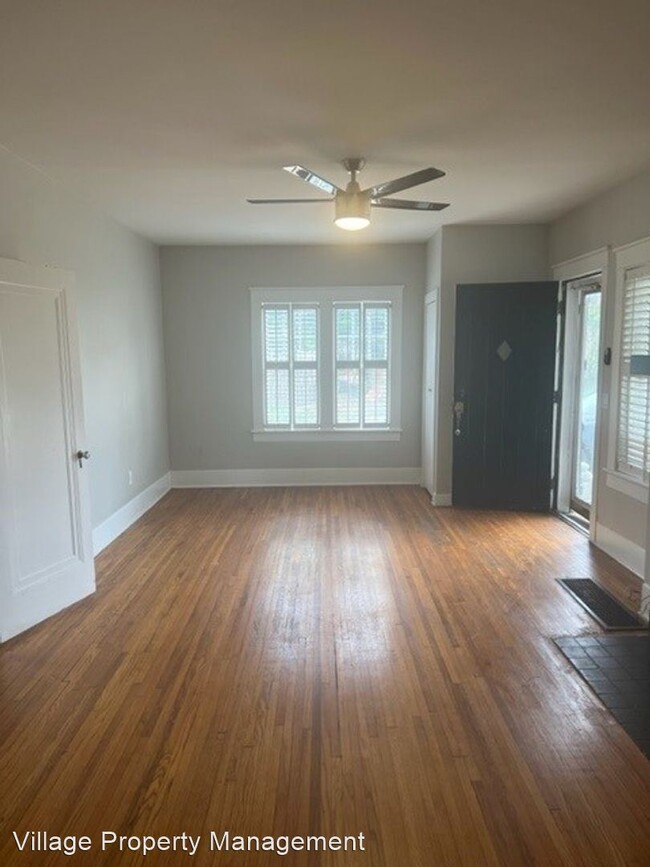 Building Photo - 2 br, 2 bath House - 2211 Natchez Trace #A