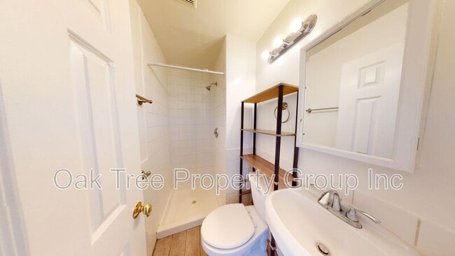 Building Photo - 3010 Adeline St