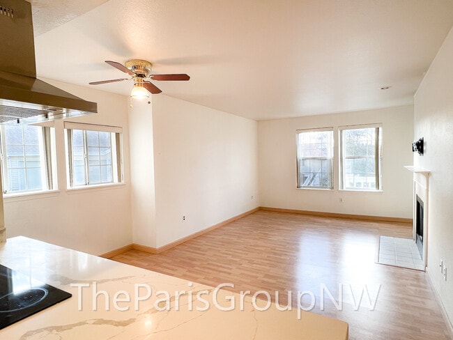 Foto del edificio - 2680 118th Ave SE