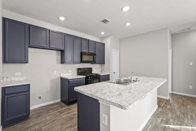 Building Photo - 2547 Hawthorn Park Ct