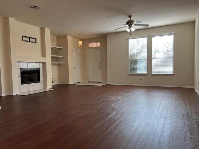 Foto del edificio - 2329 Sumac Ct