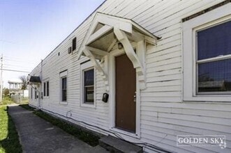 Building Photo - 1807 H Ave