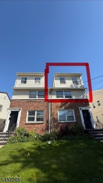 Building Photo - 728 Thomas St