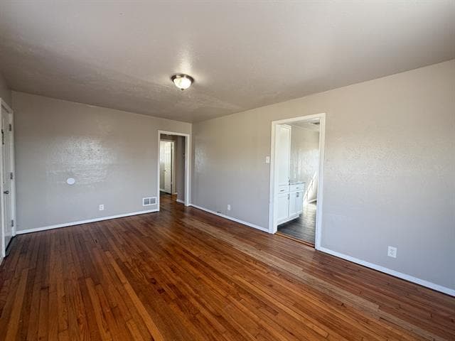 Building Photo - 410 N Flat St