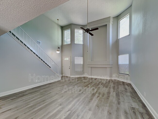 Building Photo - 8751 Ridge Mile Dr