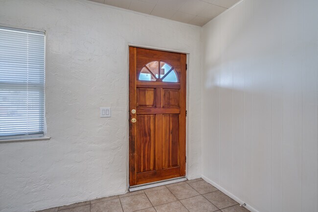 Entrance - 3138 E Adams St
