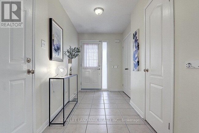 Building Photo - 33 Brownridge Pl