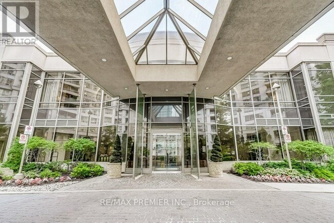 Building Photo - 3888-3888 Duke of York Blvd