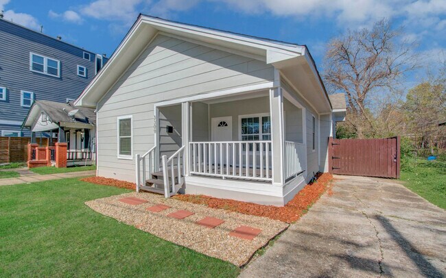 Building Photo - 3309 Webster St