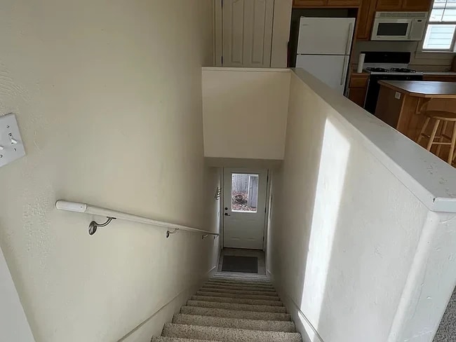 Building Photo - 476 Clinton St