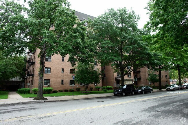 Building Photo - 31-31 138th St