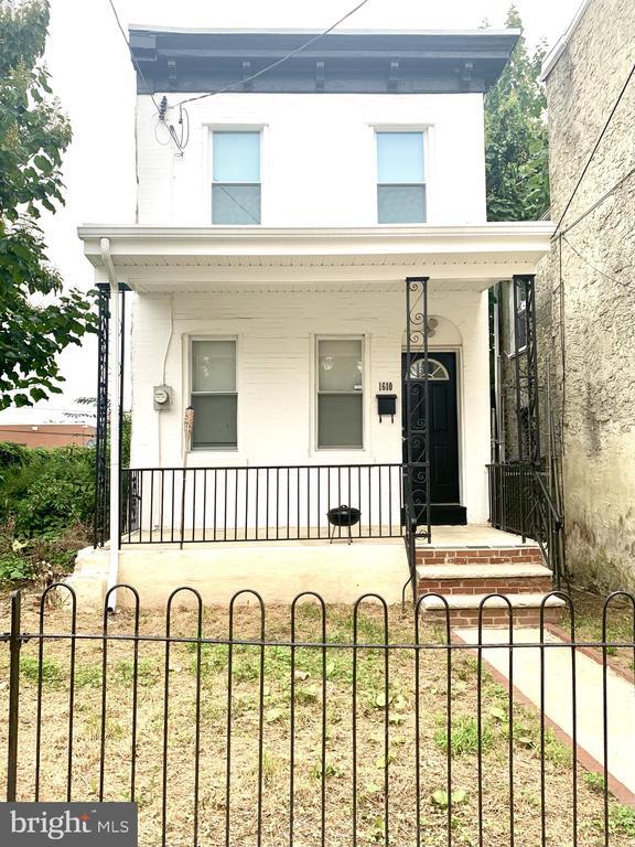 Foto principal - 1610 N 27TH St