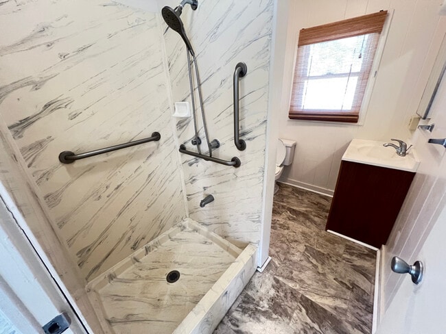 Foto del edificio - 45-569-569 Paleka Rd