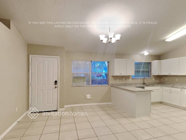 Building Photo - 607 Hamlet Ct