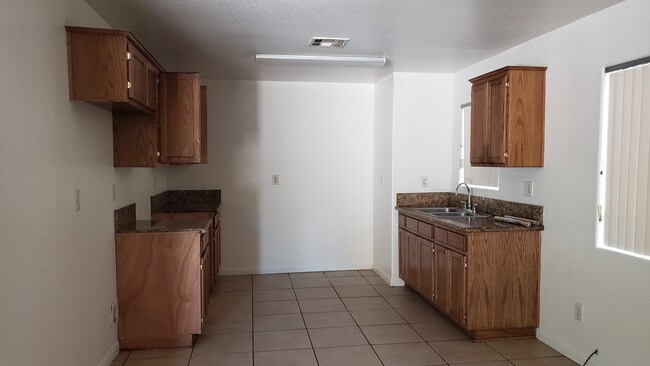 Building Photo - 3433 W 67th St