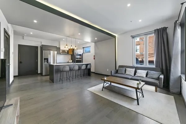 Building Photo - 441 N 35th St