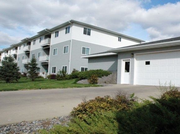 Building Photo - Lakewood Place
