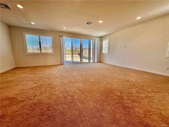 Foto del edificio - 35448 Price St