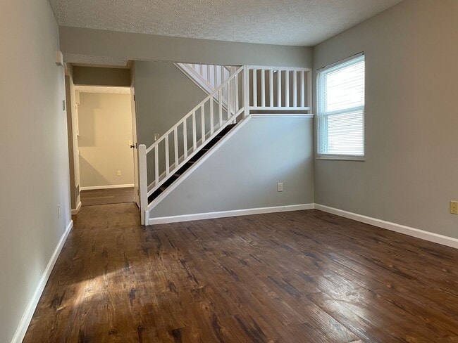 Building Photo - 4821 Lady Jane Ave