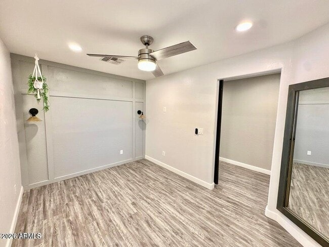 Foto del edificio - 11569 W Cinnabar Ave