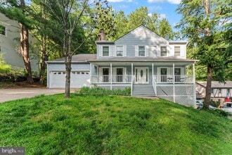 Building Photo - 2320 Harpoon Dr