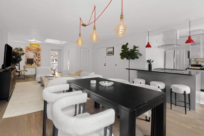 Building Photo - 179 Sullivan St