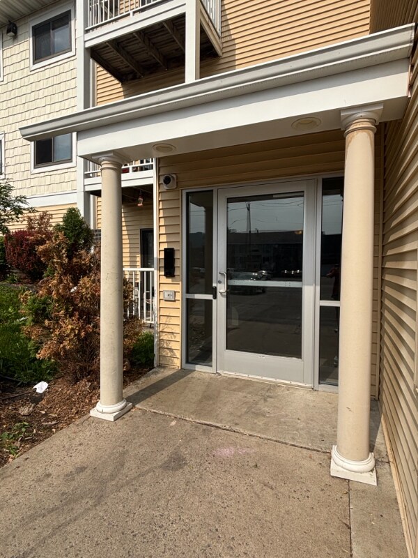Foto del edificio - 500 12th St S