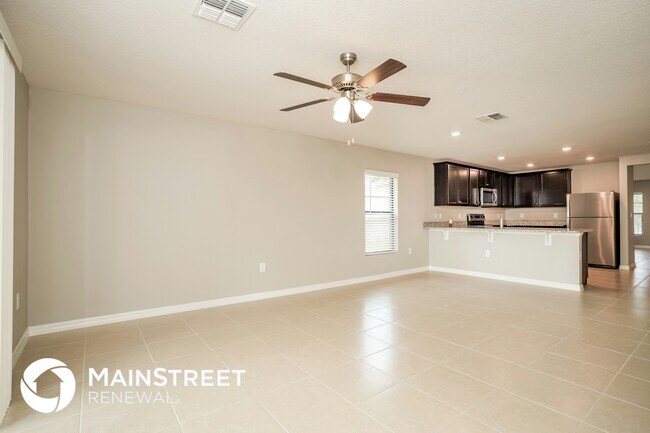 Building Photo - 208 Hyacinth Ct